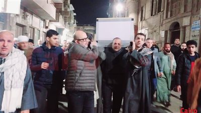 تشييع جثمان والد الكاتب عمر طاهر بمسقط رأسه في سوهاج | بث مباشر