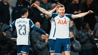 نتيجة مباراة مانشستر يونايتد وتوتنهام في كأس الكاراباو.. خسارة الشياطين الحمر 