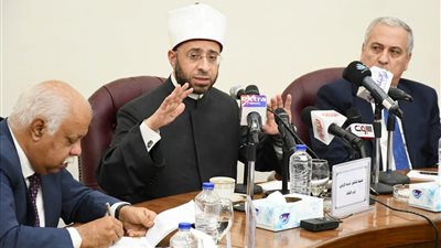 الأوقاف: نستعد لإطلاق منصة إلكترونية شاملة تغطي الجوانب المهمة.. والتنظيمات المتطرفة تستغل السوشيال ميديا