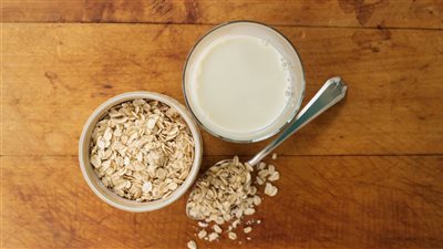 يقلل الإصابة بالسكري.. تعرف على فوائد دقيق الشوفان لصحة الجسم