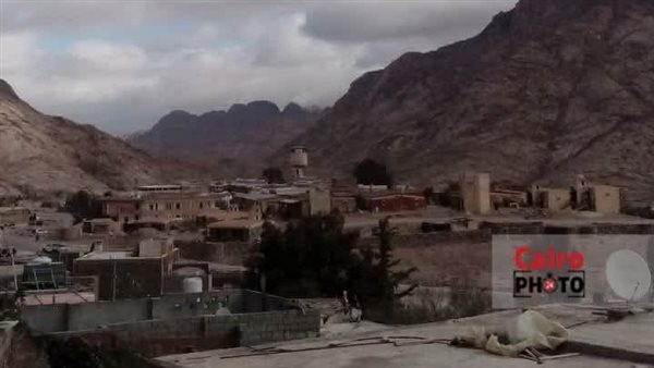 سحب وغيوم وانخفاض