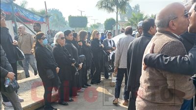 تشييع جنازة محسن التوني عميد معهد السينما السابق من مسجد السيدة نفيسة| بث مباشر 