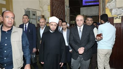 محافظ بني سويف ووزير الأوقاف يتفقدان بدء تنفيذ أعمال تطوير مسجد السيدة حورية