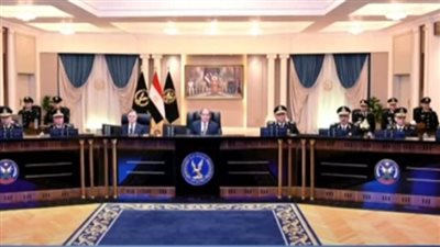 الرئيس السيسي: الدولة علشان تصرف عاوزة على الأقل 2 تريليون دولار 