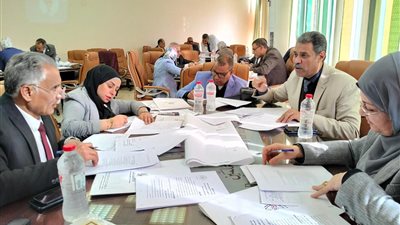التعليم تعقد ورش عمل لإعداد البرامج التدريبية للحصول على شهادة الصلاحية للترقي