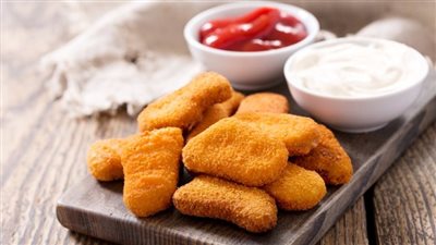 طريقة عمل الناجتس مثل المطاعم.. هتعملي كيلو من قطعتين بانيه