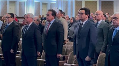بحضور وزراء الصحة والتعليم العالي والثقافة.. انطلاق احتفالية عيد العلم الـ19 بجامعة القاهرة