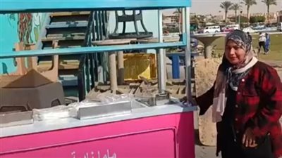 استجابة لـ القاهرة 24.. فاعلة خير تتبرع بعربية مأكولات لسيدة بالسويس تبيع فوط ومناديل: بشتغل علشان أعالج ابني | بث مباشر