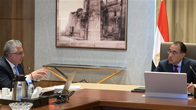 الحكومة: توقيع 12 اتفاقية إطارية بالمنطقة الاقتصادية لقناة السويس باستثمارات 64 مليار دولار