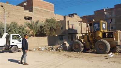 رفع 10 أطنان قمامة خلال حملة نظافة مكبرة بسلامون في سوهاج