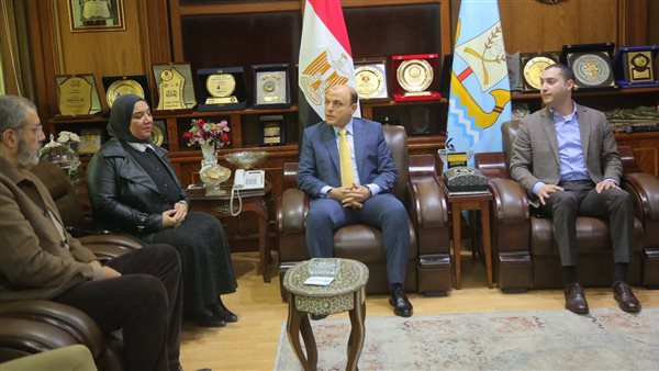 محافظ كفرالشيخ يستقبل