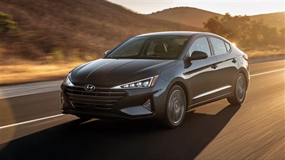 كيف تطورت أسعار هيونداي إلنترا AD منذ طرحها في مصر؟