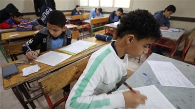 نماذج امتحانات الصف الثاني الإعدادي PDF الدراسات الاجتماعية 2025.. حل الأسئلة تضمن التفوق