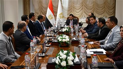وزير الرياضة يستقبل مجلس إدارة الاتحاد المصري للتجديف الجديد
