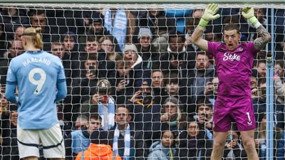 يستمر في النتائج السلبية.. مانشستر سيتي يتعادل أمام إيفرتون في الدوري الإنجليزي