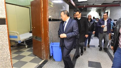 محافظ أسيوط يتفقد مستشفى الإيمان العام للتأكد من تقديم خدمة صحية جيدة للمرضى وتوافر الأدوية