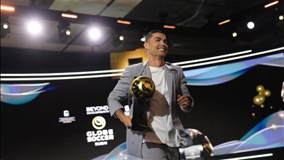 كريستيانو رونالدو عقب تتويجه بجائزتين من جلوب سوكر: لا يزال هناك المزيد