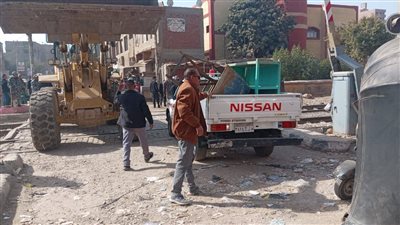 حملة مكبرة لرفع الأكشاك والإشغالات من الطريق بمركز البلينا في سوهاج
