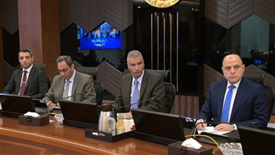 وزير الإسكان يوجه بإيفاد لجنة متخصصة لحل جذري لأزمة مياه الشرب في أسوان