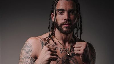 وفاة الملاكم الأمريكي بول بامبا بعد أيام من دعوة جيك بول للقتال