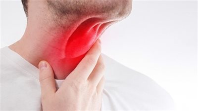 أبرزها الحساسية.. عوامل تزيد من المخاط بالحلق 