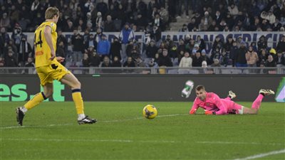 أتالانتا يعود لصدارة الدوري الإيطالي بعد التعادل مع لاتسيو