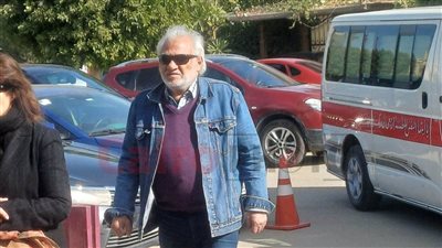 بعد الصلاة عليها مرتين.. انتهاء صلاة الجنازة على شقيقة الفنان سامح الصريطي