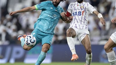 محمد النني يشارك في هزيمة الجزيرة أمام الشارقة بنصف نهائي كأس الإمارات