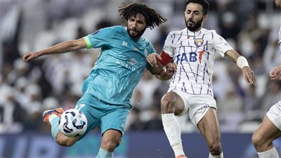 إصابة محمد النني في مباراة الجزيرة والوحدة بالدوري الإماراتي 