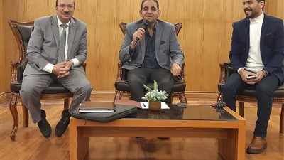 رئيس جامعة بورسعيد: نقدم كافة الرعاية ونعمل على رفع كفاءة الخدمات المقدمة للطلاب الوافدين