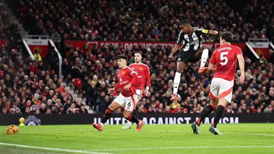 مانشستر يونايتد يهبط للمركز الـ 14 في البريميرليج بعد الخسارة من نيوكاسل