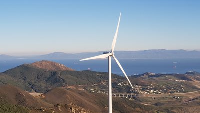 بـ 2.638 مليار ريال.. أكوا باور السعودية توقع اتفاقيات تمويل لمحطة طاقة رياح في مصر 