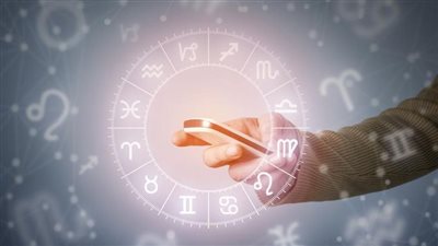 توقعات الأبراج النارية حظك اليوم الاثنين 6-1-2025: طاقات دعم وتواصل للحمل والأسد