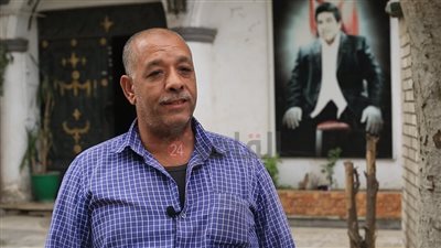 أحد جيران أحمد عدوية: كان بيتبرع بالأكفان للجمعيات الخيرية.. وبيحب يستر الموتى