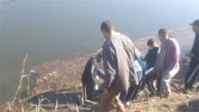 كان جالس على سور الكوبري.. تفاصيل مصرع حداد غرقًا في ترعة بسوهاج