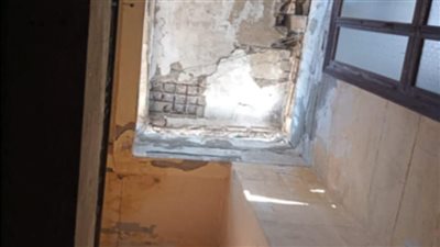 صادر لها قرار ترميم منذ عام 1997.. تفاصيل إخلاء عمارة من السكان بالإسكندرية| صور