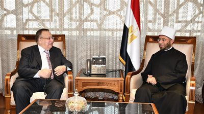 نقيب الأشراف يشيد بتعديلات الأزهري على خطبة الجمعة 