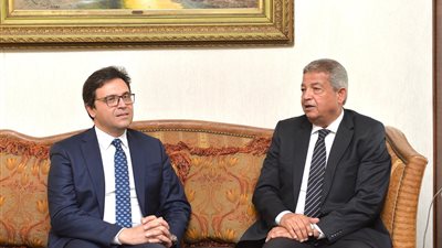 وزير الثقافة يلتقي رئيس المجلس الأعلى لتنظيم الإعلام لبحث التعاون في تعزيز الوعي الفكري