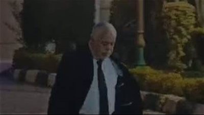 حمدي الوزير وأشرف زكي أبرز الحضور بعزاء السيناريست بشير الديك بمسجد الشرطة| بث مباشر