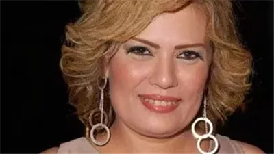 وفاة الشاعرة الغنائية عبير الرزاز 