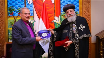 رئيس الطائفة الإنجيلية يهنئ البابا تواضروس بمناسبة عيد الميلاد