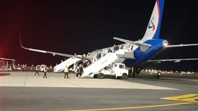 التهاب الأذن الناجم عن السفر بالطائرة.. ما هي الأسباب والأعراض؟