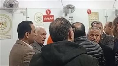 توافد أهالي دمياط على مكاتب التوثيق العقاري لتحرير توكيلات لدعم تأسيس حزب الجبهة الوطنية | بث مباشر 