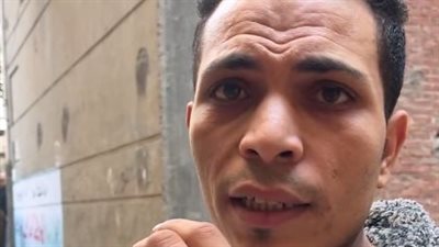 انهيار شرفة عقار مائل في الإسكندرية.. وشاهد عيان: كل فترة جزء منه بيقع وبنطالب بإزالته| بث مباشر