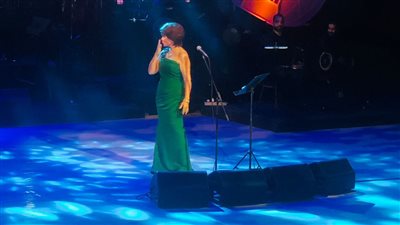 أنوشكا خلال حفل تكريم أحمد الحجار: ليه فضل عليا.. ولحن ليا من غير فلوس