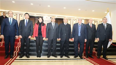 رئيس هيئة النيابة الإدارية يشهد فعاليات التدشين الرسمي لمشروع التصويت الإلكتروني| صورة 