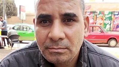 لدفاعه عن صاحبه.. والد الطالب المعتدى عليه بعد خروجه من الامتحان بالمنوفية: حالته خطرة وعايز حقه | بث مباشر