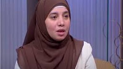 هل يجب على الزوج الاستئذان من زوجته قبل دخوله البيت؟.. عضو العالمي للفتوى تجيب| فيديو