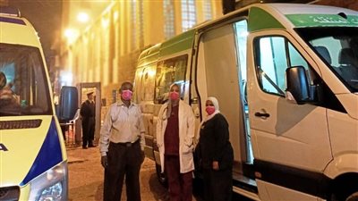 مع بدء احتفالات الأقباط بعيد الميلاد.. محافظ أسوان يوجه برفع درجة الاستعداد والمتابعة اللحظية