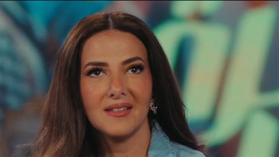 دنيا سمير غانم: وأنا بعرض مسرحيتي في السعودية حسيت إن روح بابا معايا على المسرح